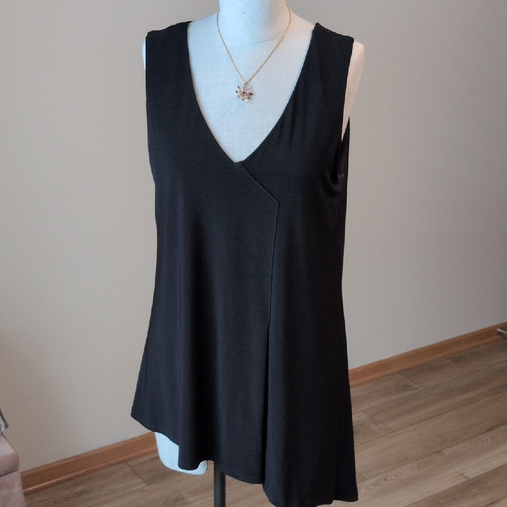 Last Tango Large Black V-Neck Assymetrical Tank Top
